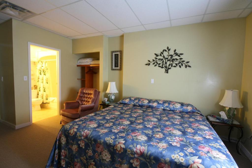 Villa Maria Country Inn Acheson Exterior photo
