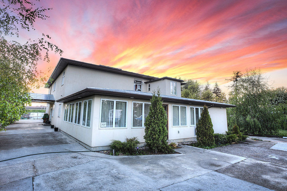 Villa Maria Country Inn Acheson Exterior photo